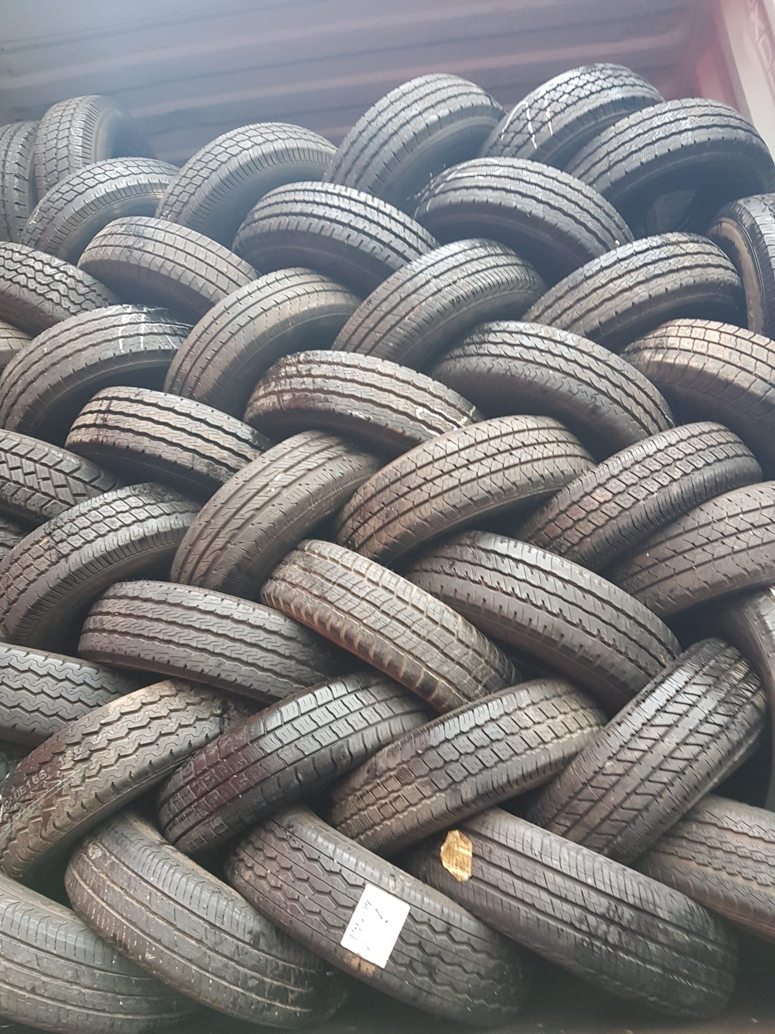 Light Truck & SUV Tyres